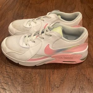 Nike Air size 3 youth
